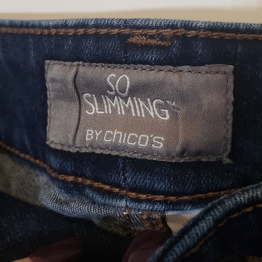 Chico's So Slimming Jeans Mid-rise Straight Darkwash Stretch Size 2.5 Like New - Picture 2 of 12